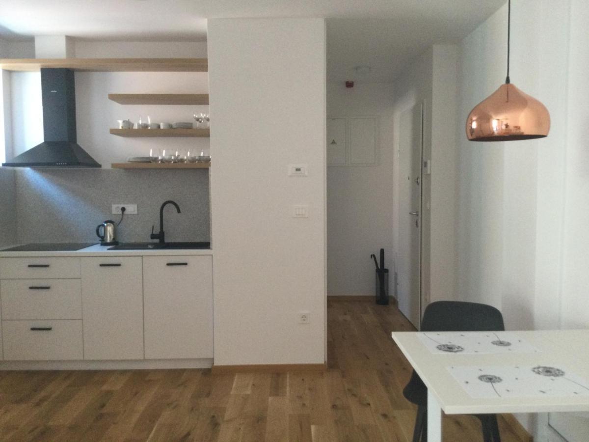 Lovely Studio Appartment With Patio Near The Sea Koper Extérieur photo